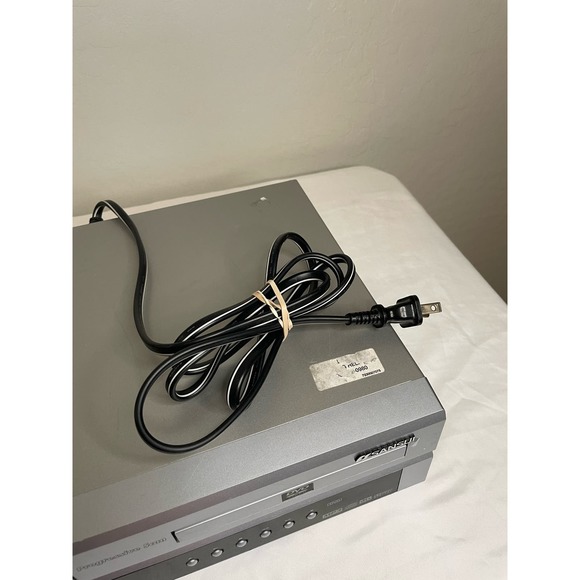 Sansui | VCR/DVD Combo Player Model #VRDVD4001 Output Cords Included - Picture 5 of 7